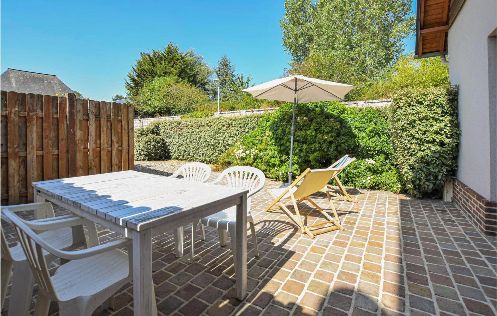 Beautiful Home In Le Bourg-Dun With Kitchen Oda fotoğraf